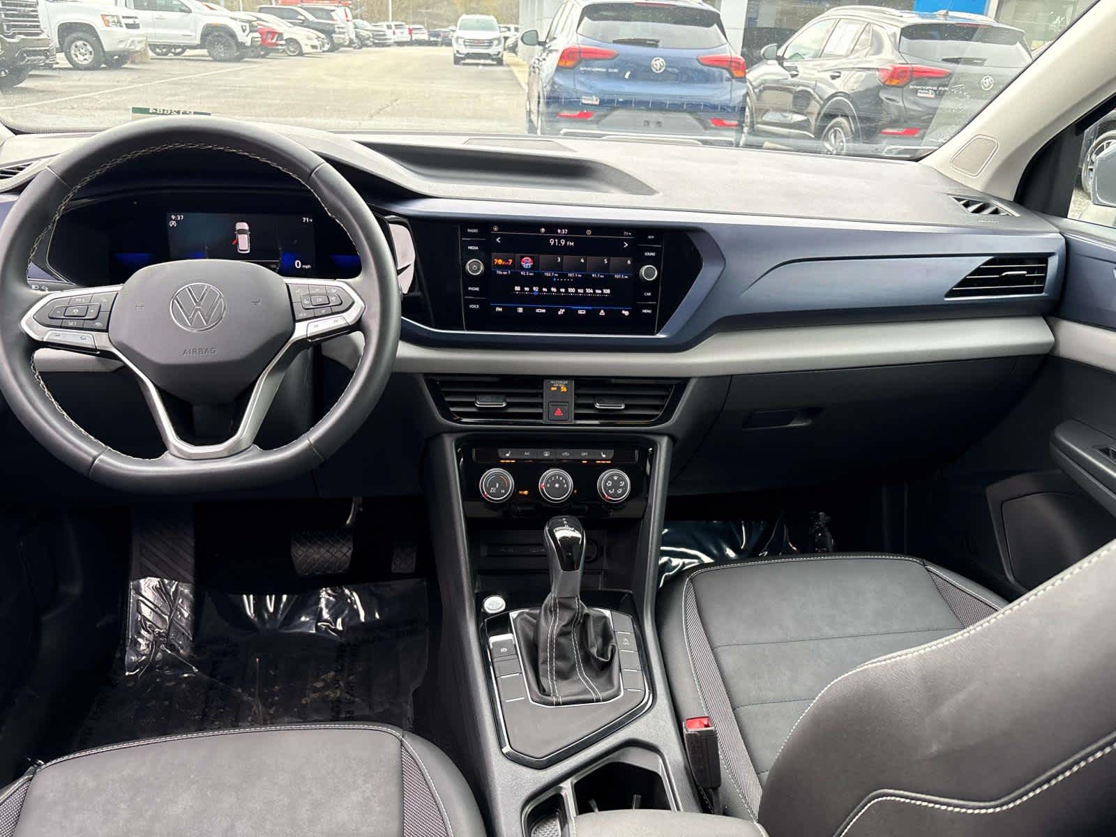 2023 Volkswagen Taos SE