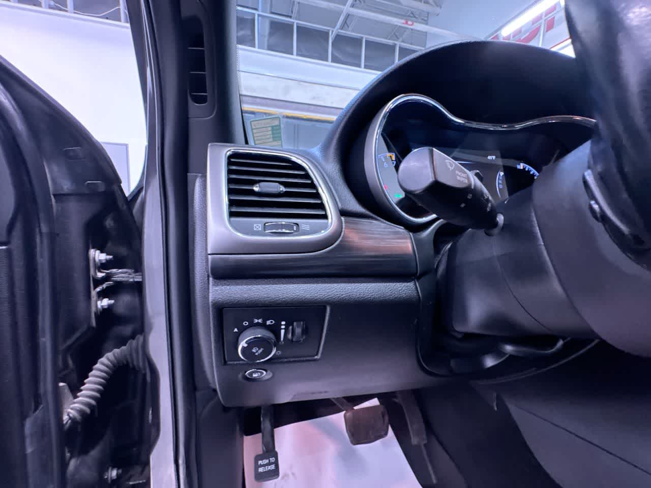 2020 Jeep Grand Cherokee Laredo E