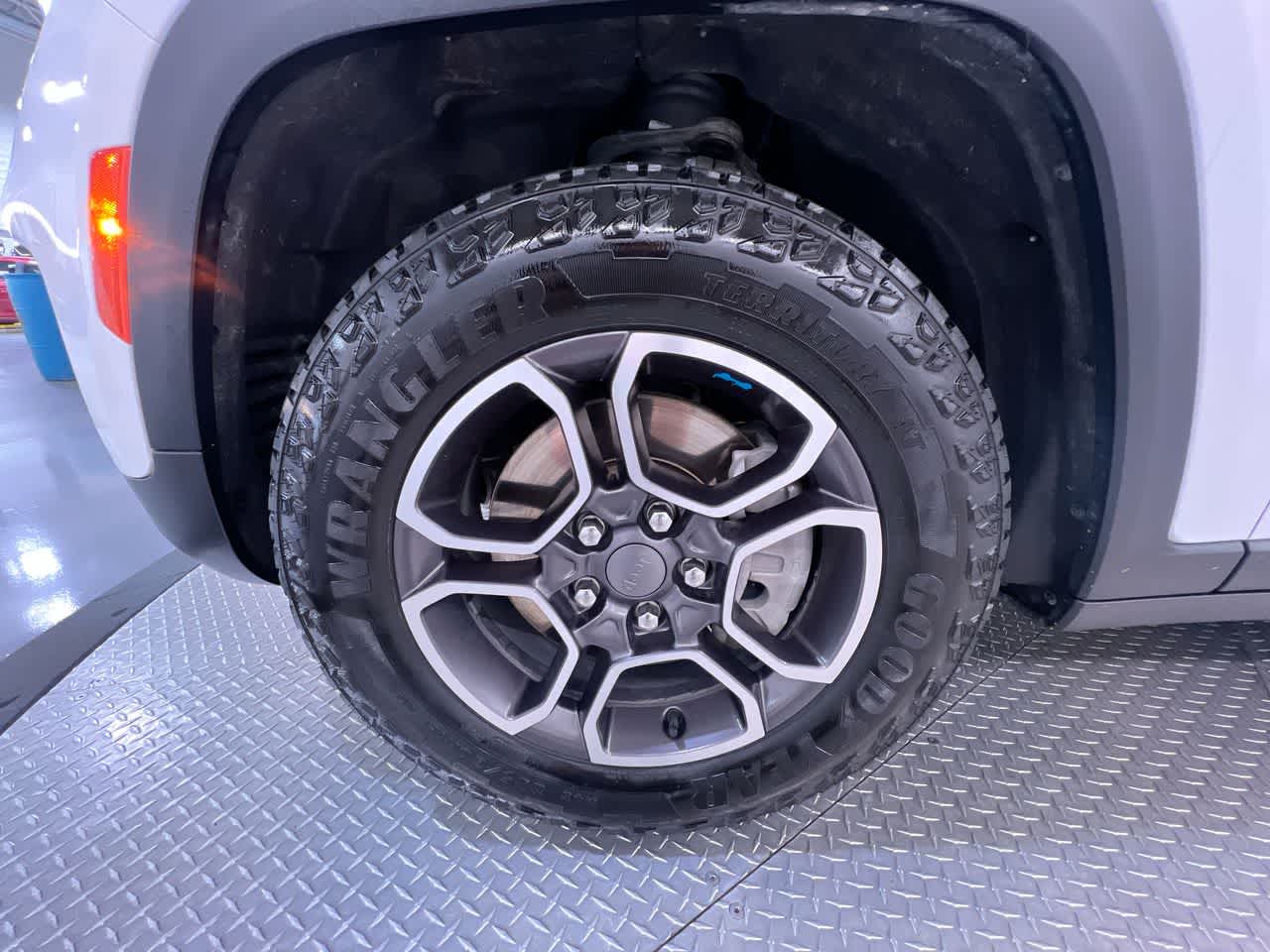 2023 Jeep Grand Cherokee 4xe Trailhawk