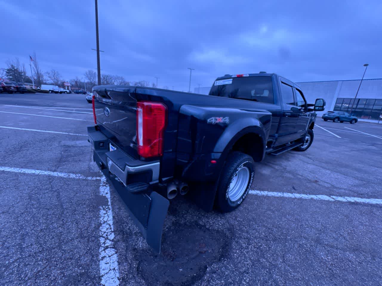 2024 Ford Super Duty F-350 DRW XL