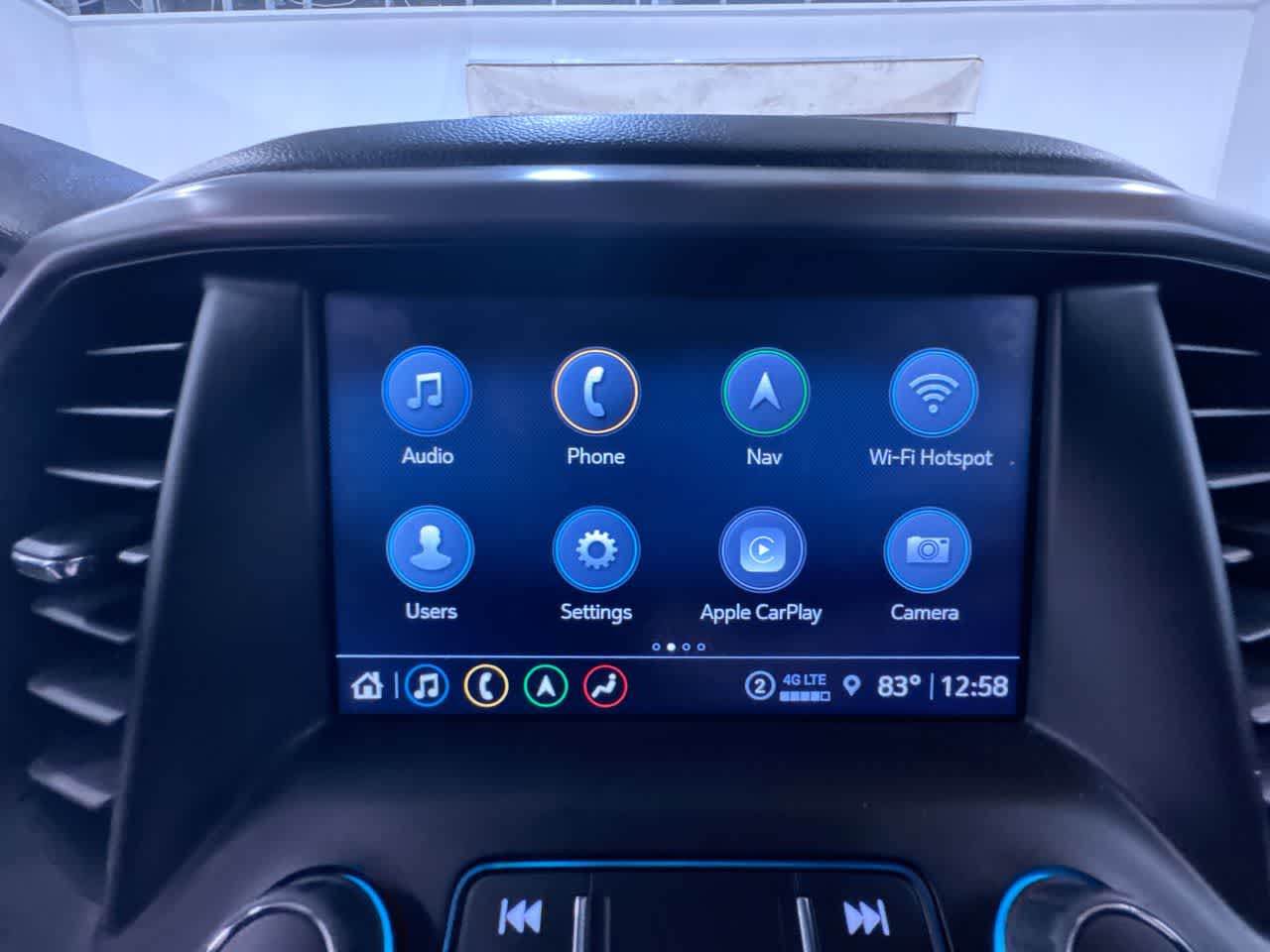 2023 GMC Acadia AT4