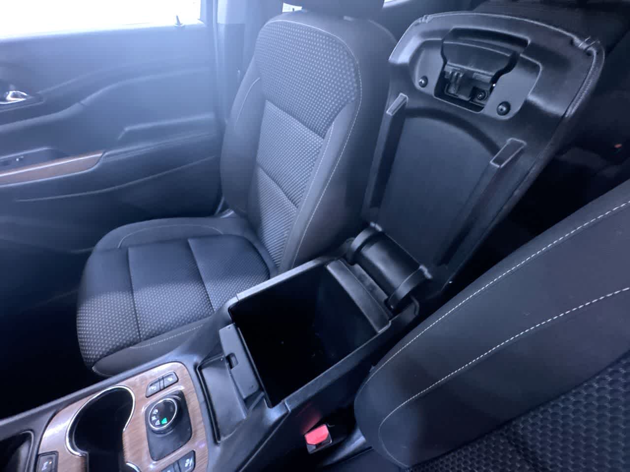 2020 GMC Acadia SLE