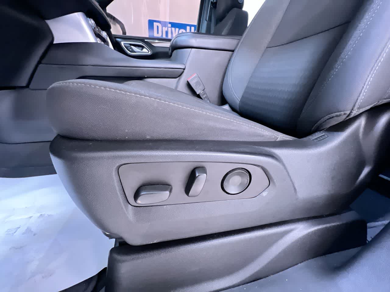 2022 GMC Yukon SLE