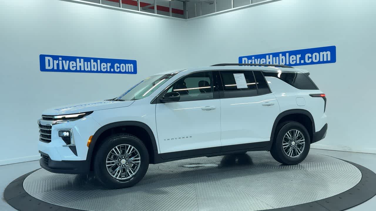 2025 Chevrolet Traverse LT