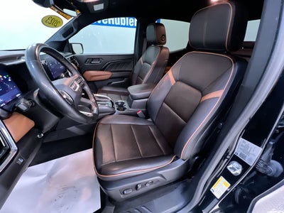 2023 GMC Canyon 4WD AT4
