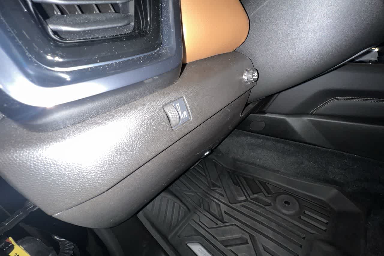2023 GMC Canyon 4WD AT4