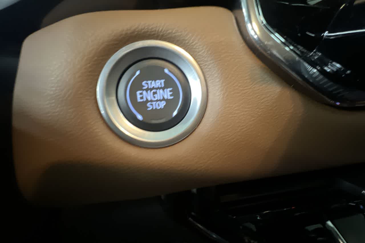 2023 GMC Canyon 4WD AT4