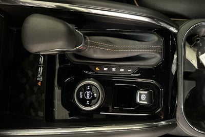 2023 GMC Canyon 4WD AT4
