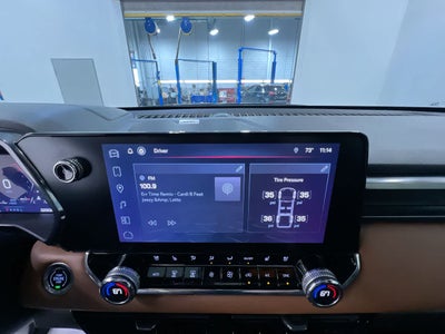 2023 GMC Canyon 4WD AT4