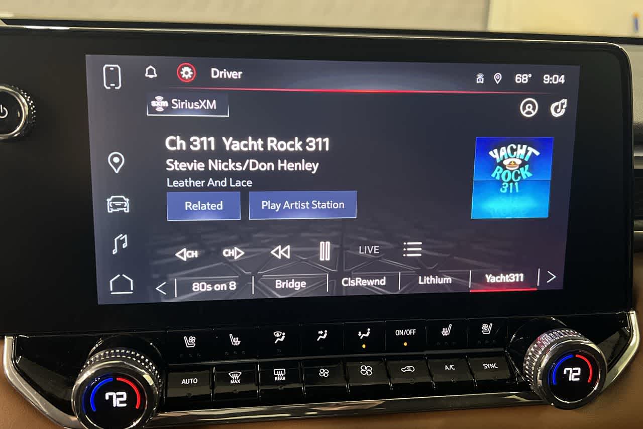 2023 GMC Canyon 4WD AT4