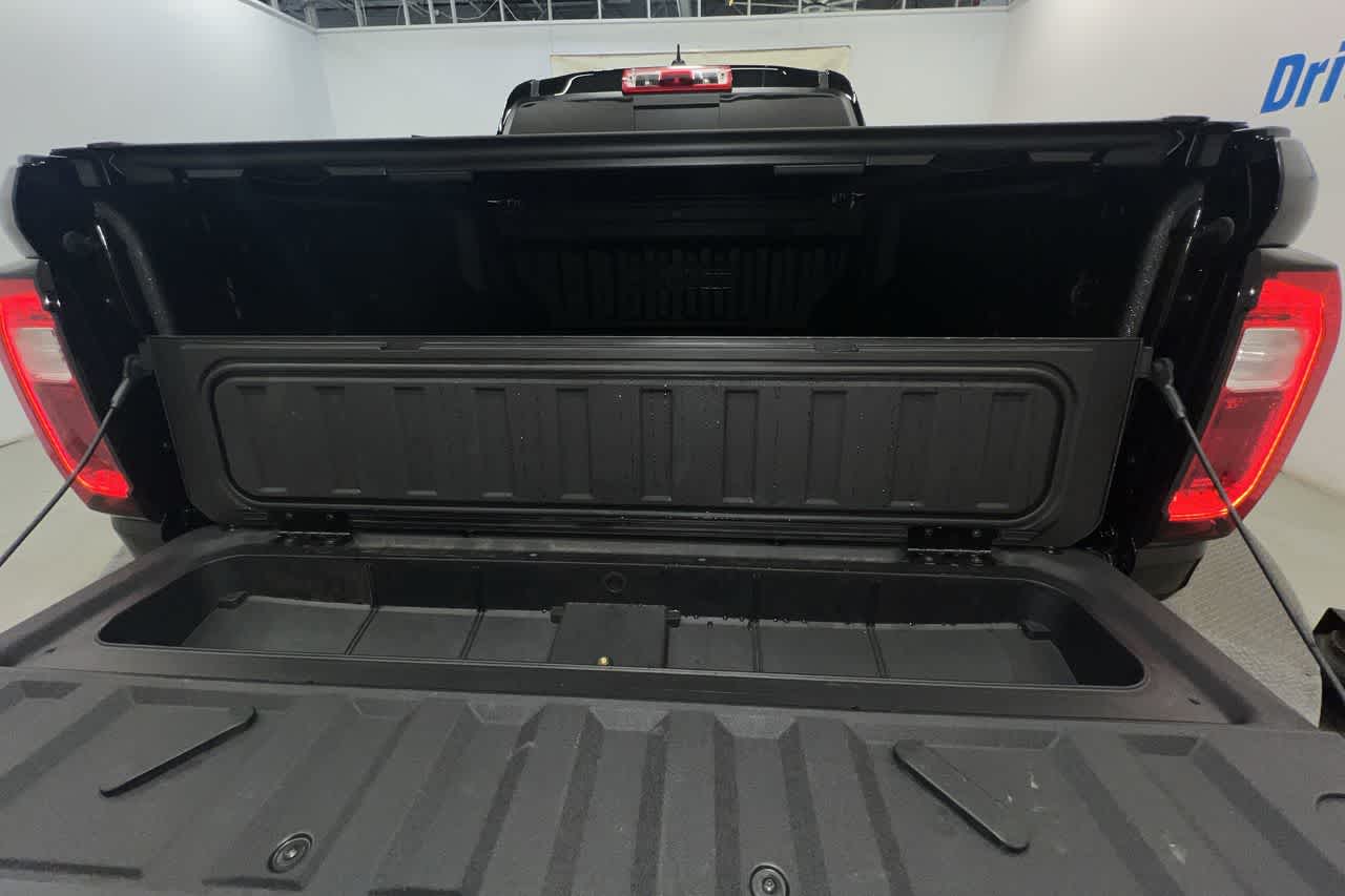 2023 GMC Canyon 4WD AT4