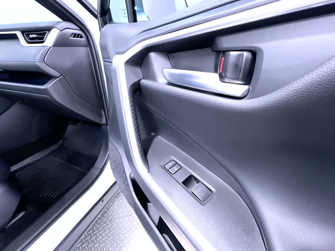 2025 Toyota RAV4 Hybrid XSE