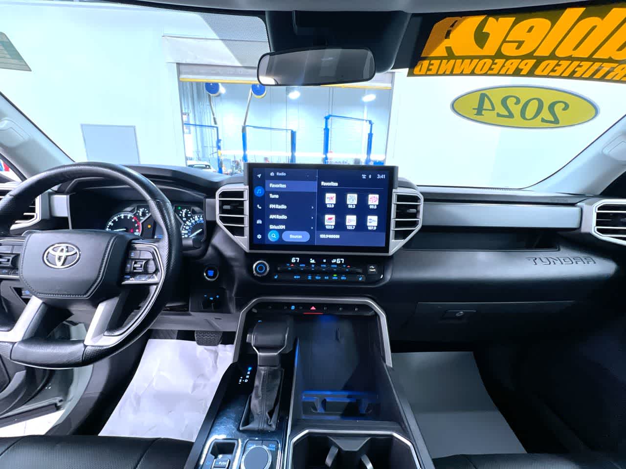 2024 Toyota Tundra 4WD SR5
