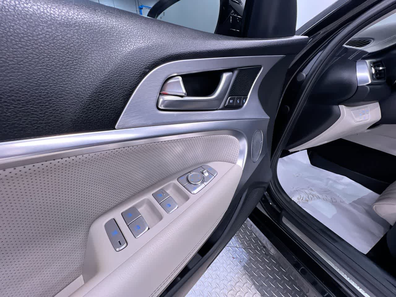 2019 Genesis G70 3.3T Advanced