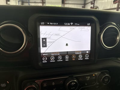 2020 Jeep Wrangler Unlimited Sahara Altitude