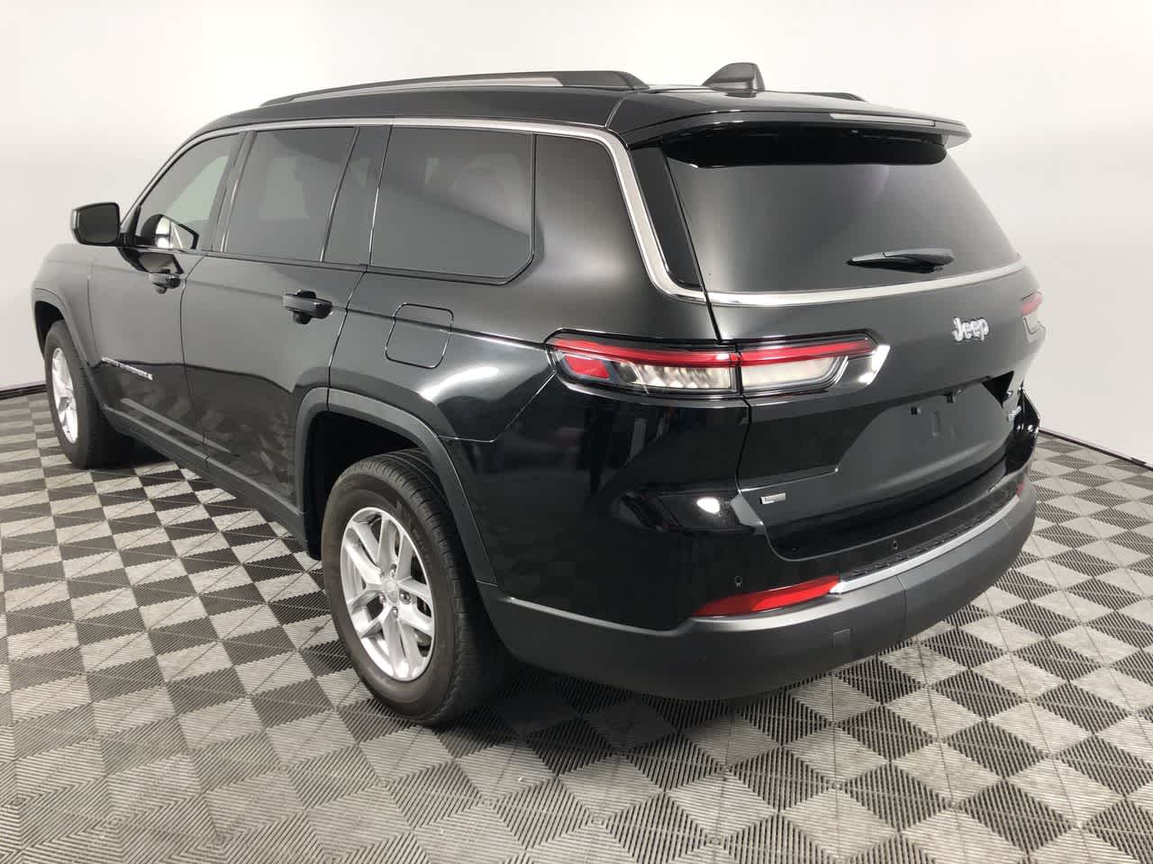 2021 Jeep Grand Cherokee L Laredo