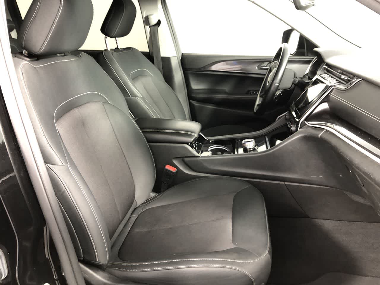 2021 Jeep Grand Cherokee L Laredo