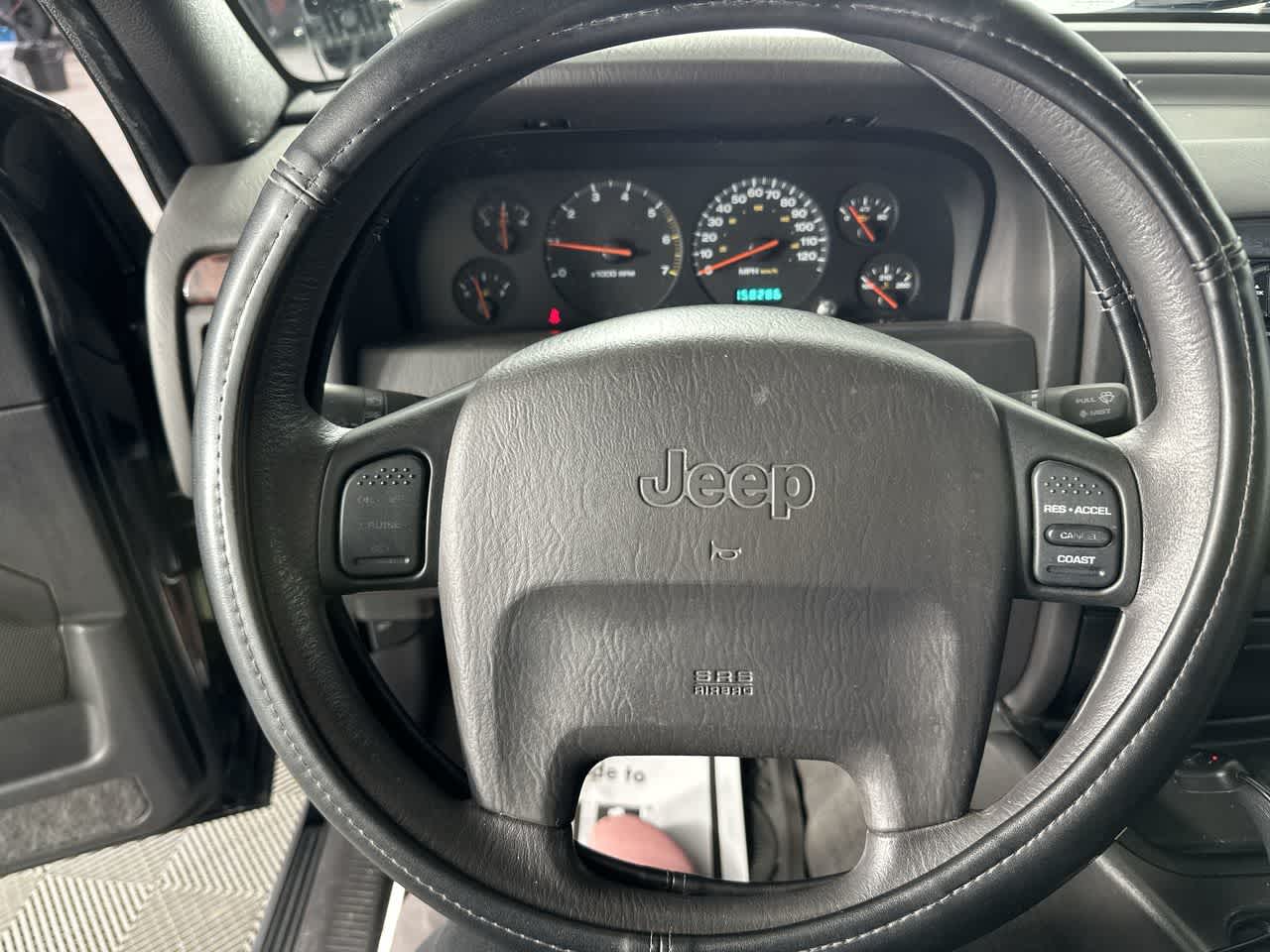 2000 Jeep Grand Cherokee Laredo