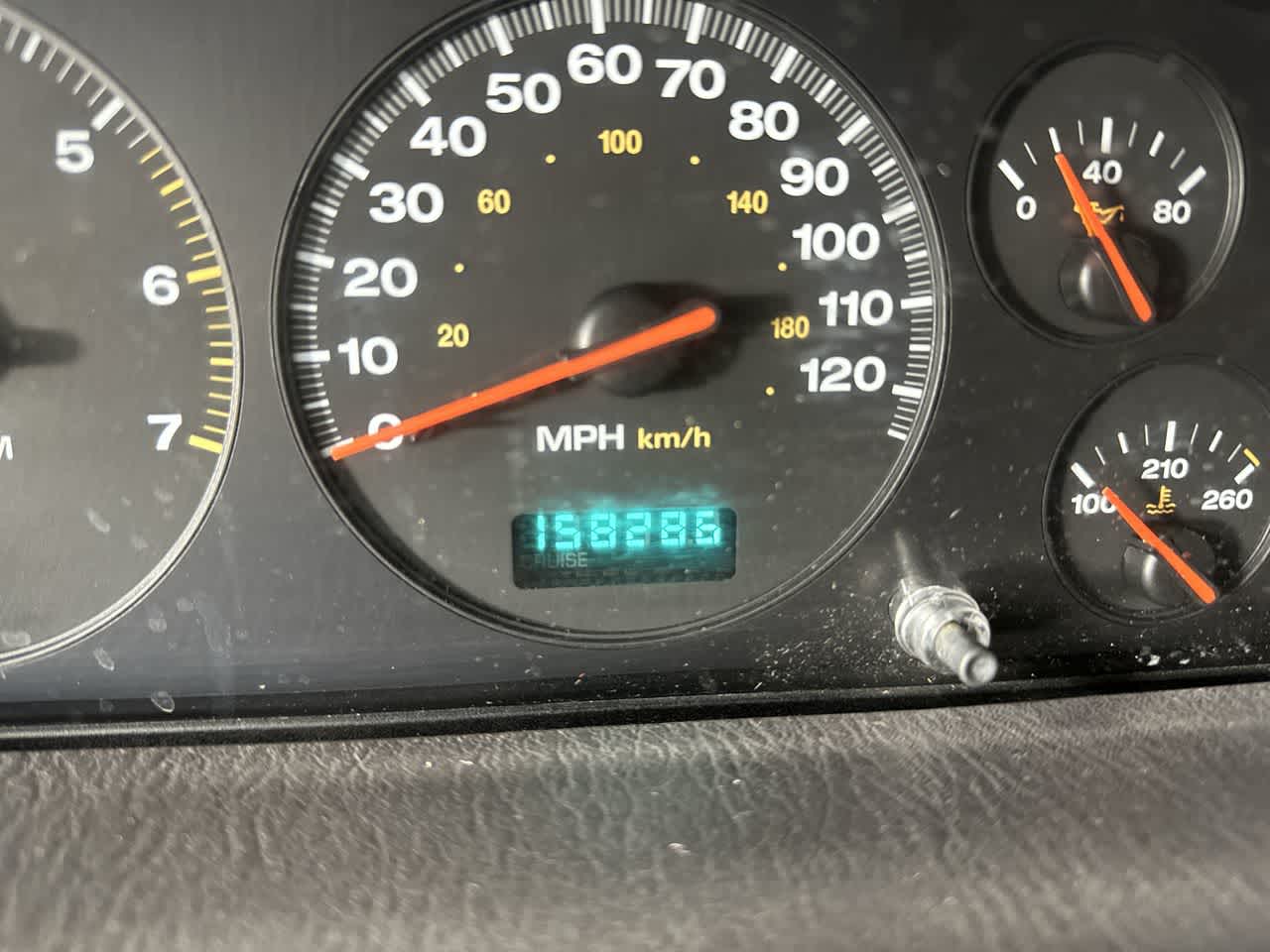 2000 Jeep Grand Cherokee Laredo