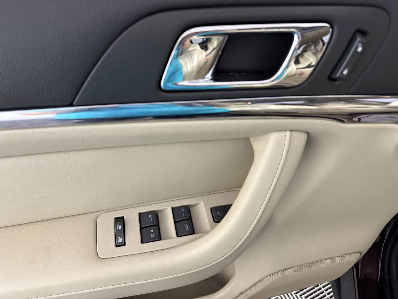 2011 Lincoln MKS w/EcoBoost