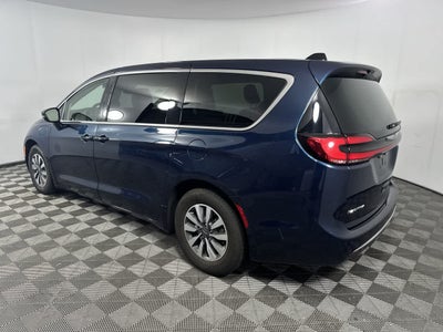 2024 Chrysler Pacifica SELECT