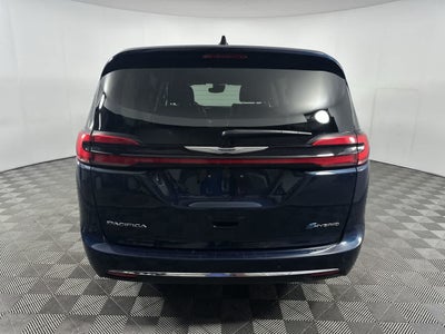 2024 Chrysler Pacifica SELECT