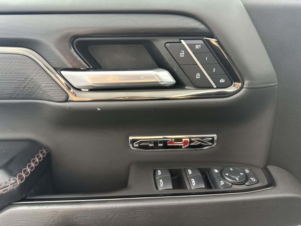 2025 GMC Sierra 1500 AT4X