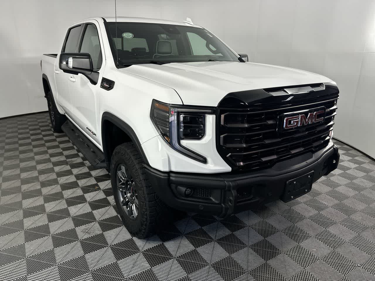 2025 GMC Sierra 1500 AT4X