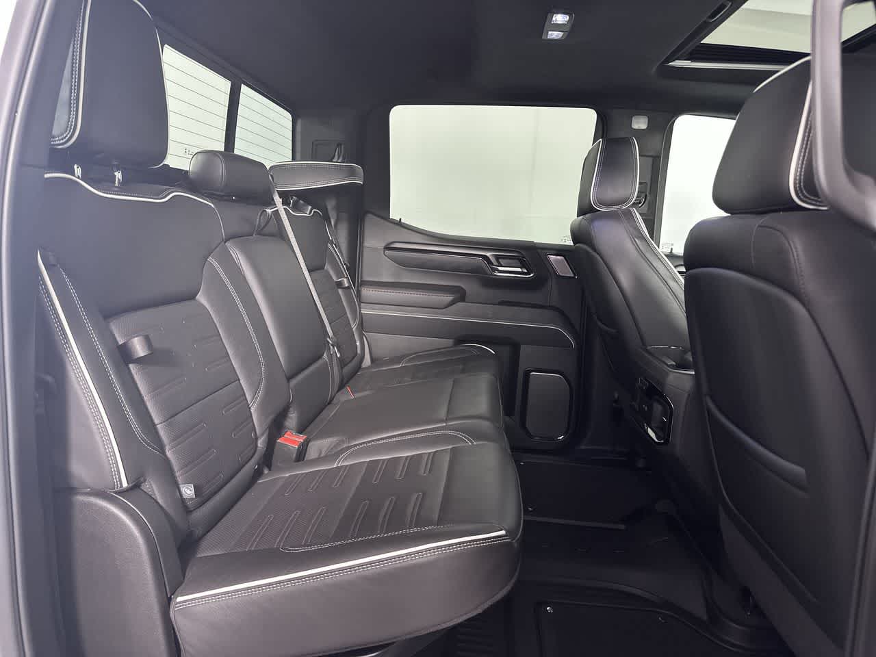 2025 GMC Sierra 1500 AT4X