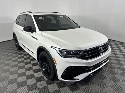 2023 Volkswagen Tiguan SE R-Line Black