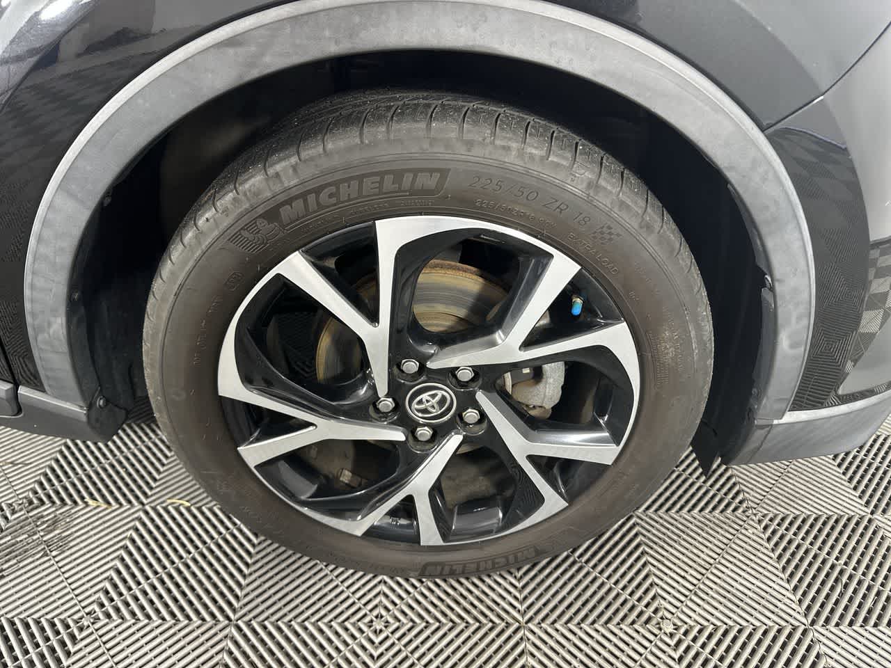 2019 Toyota C-HR XLE