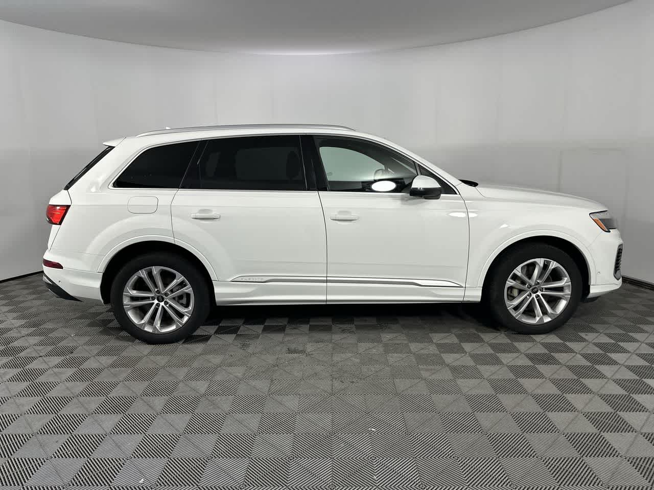 2025 Audi Q7 QUATTRO PR