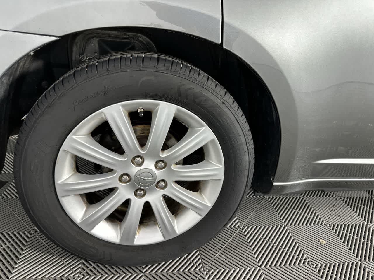 2013 Chrysler 200 Touring