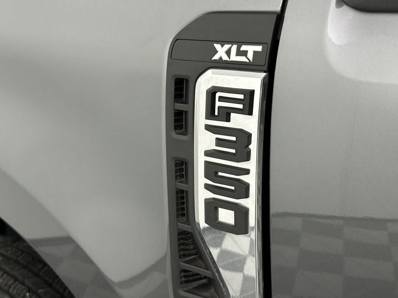 2025 Ford Super Duty F-350 DRW XLT