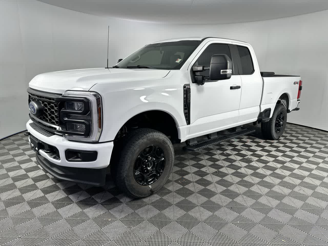 2024 Ford Super Duty F-250 Pickup XL