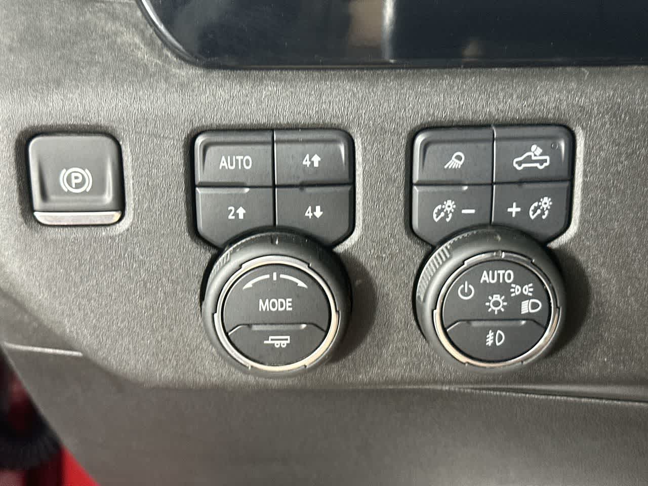 2025 Chevrolet Silverado 3500HD LTZ