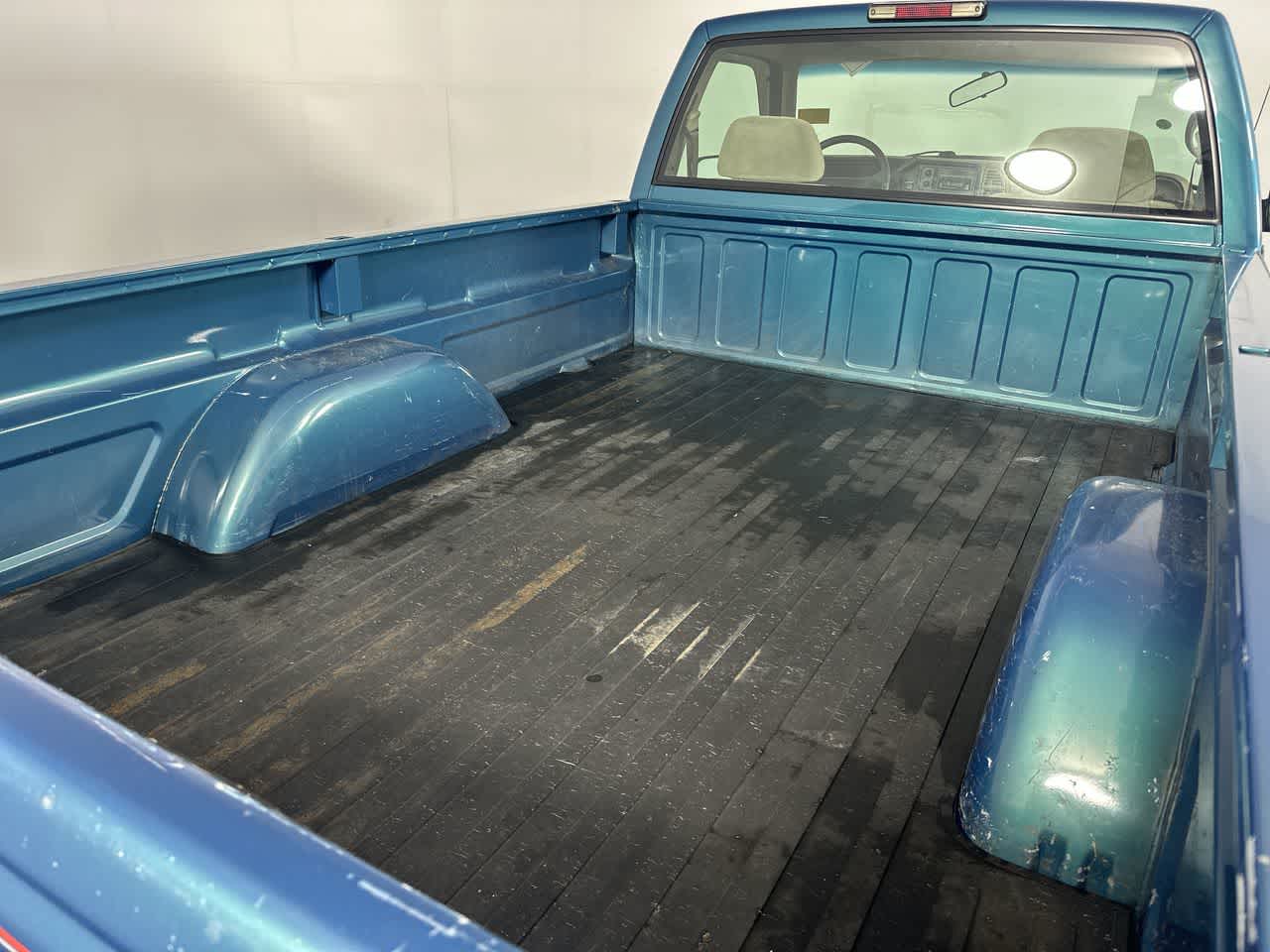 1997 Chevrolet C/K 1500 Reg Cab 131.5" WB 4WD