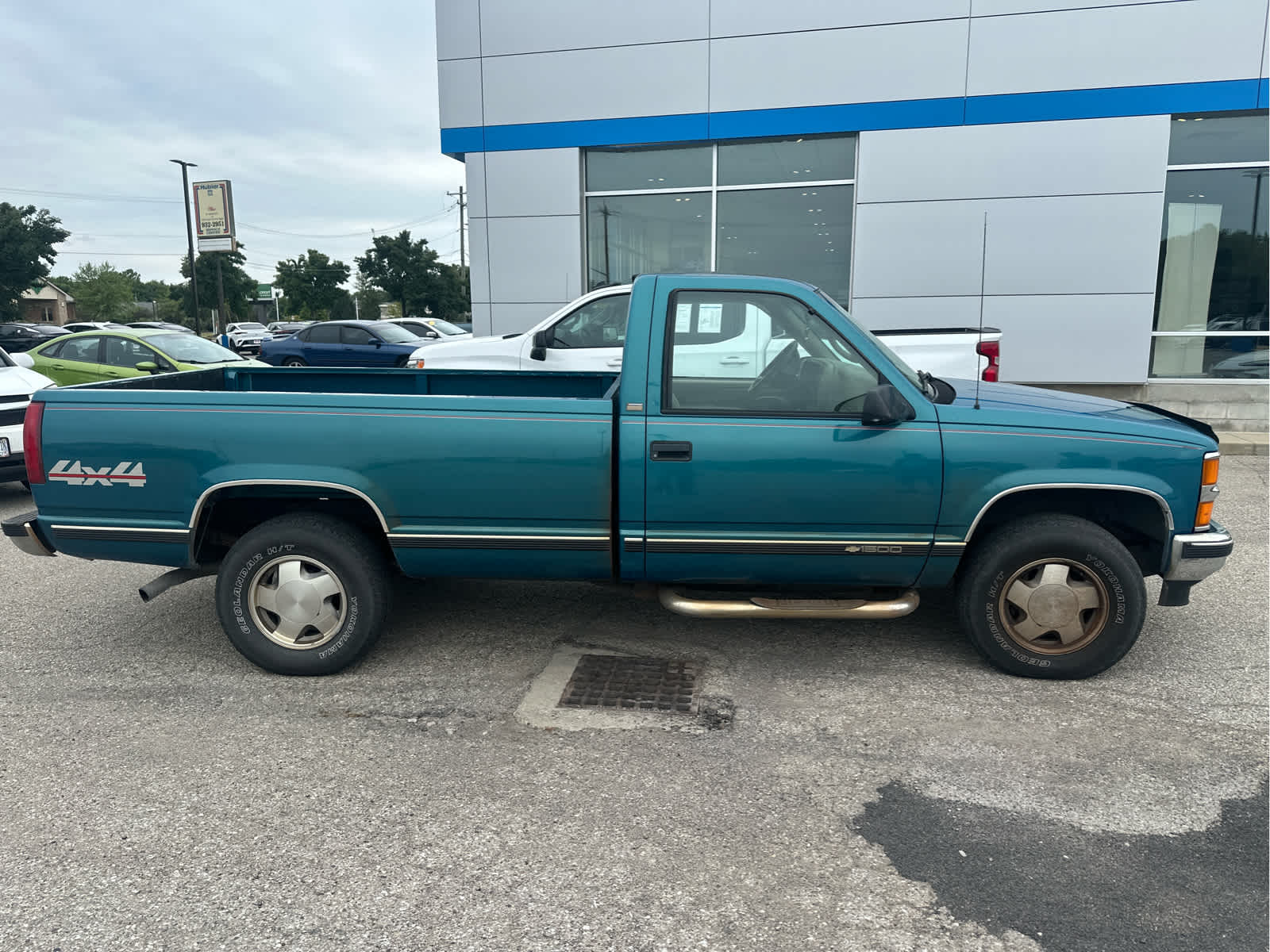 1997 Chevrolet C/K 1500 Reg Cab 131.5" WB 4WD