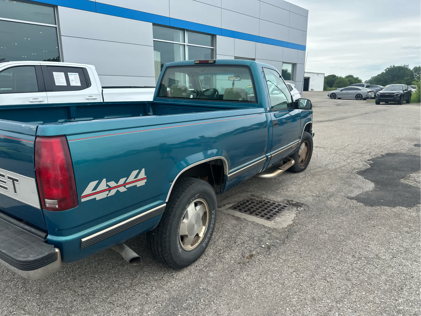 1997 Chevrolet C/K 1500 Reg Cab 131.5" WB 4WD