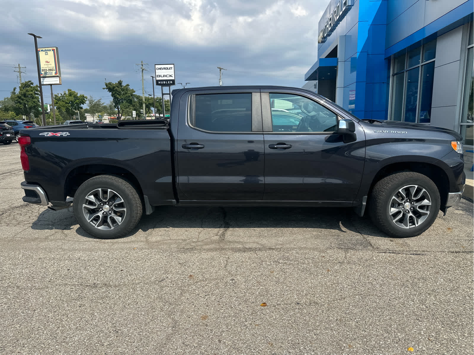 2024 Chevrolet Silverado 1500 LT