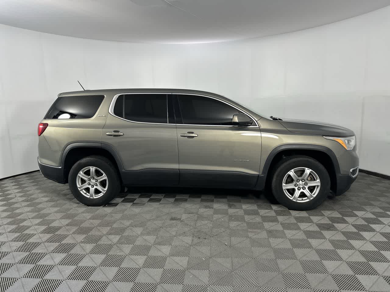 2019 GMC Acadia SLE