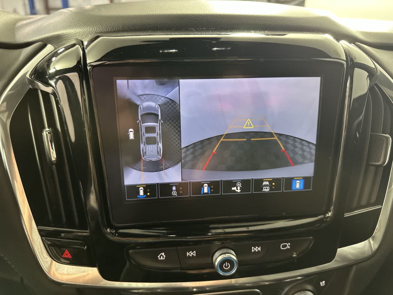 2024 Chevrolet Traverse Limited Premier