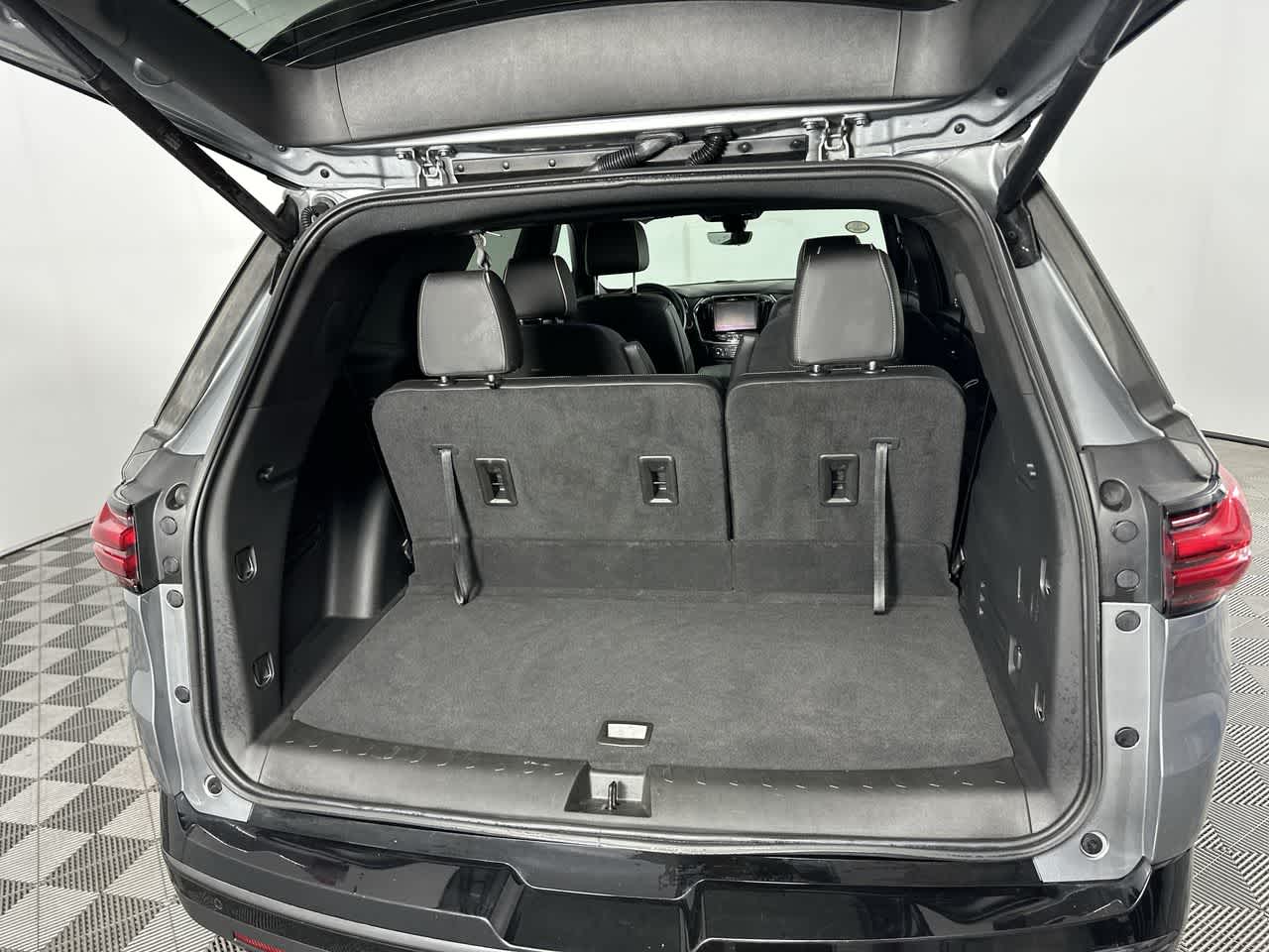 2024 Chevrolet Traverse Limited Premier