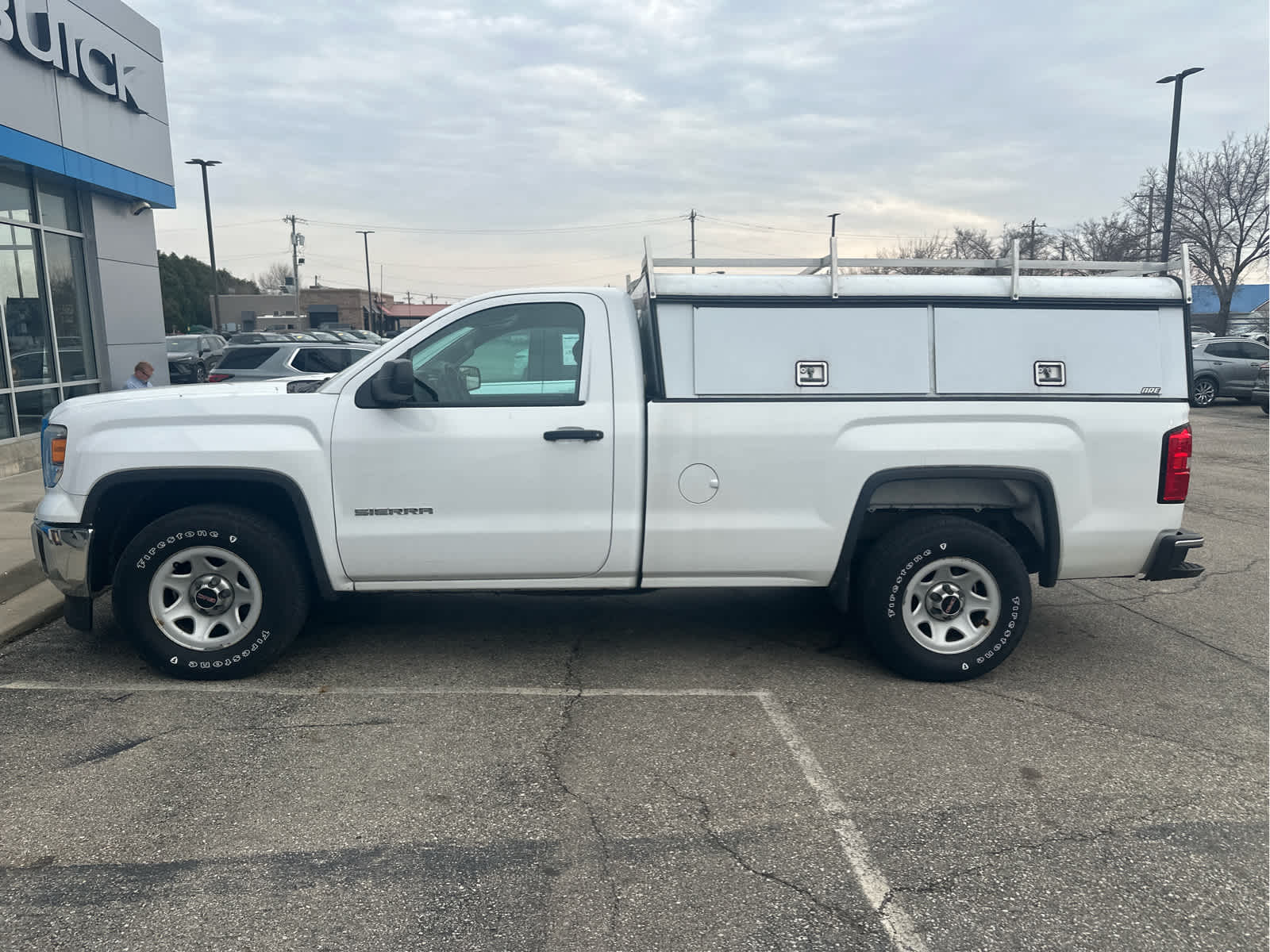 2015 GMC Sierra 1500 2WD Reg Cab 133.0"