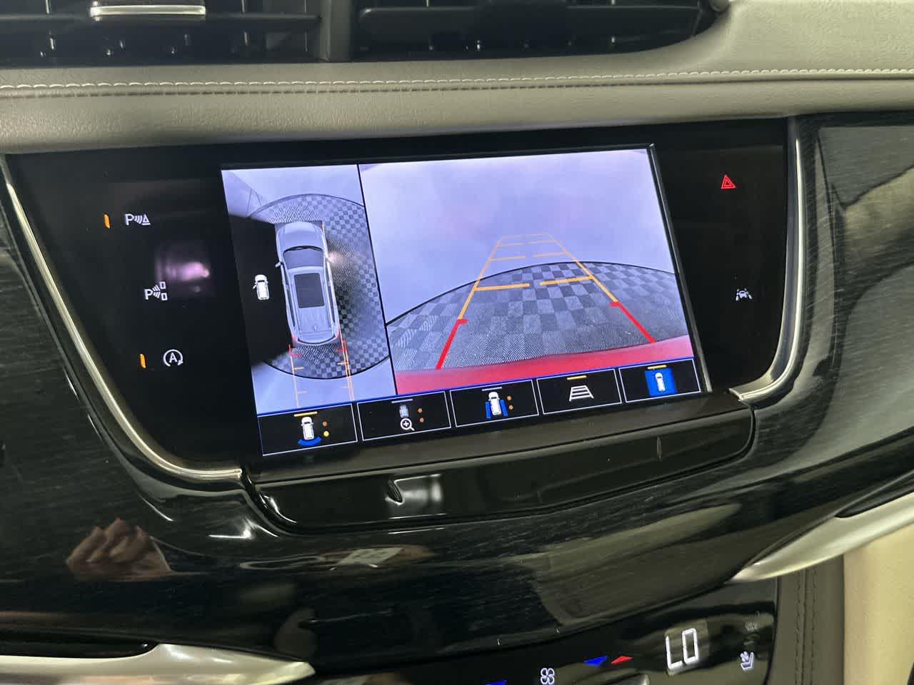 2025 Cadillac XT6 AWD Premium Luxury