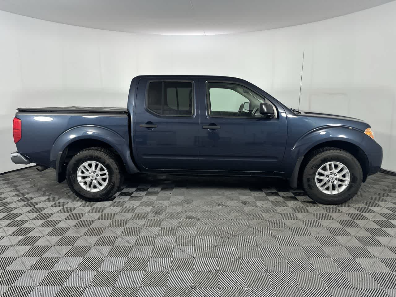 2017 Nissan Frontier SV V6