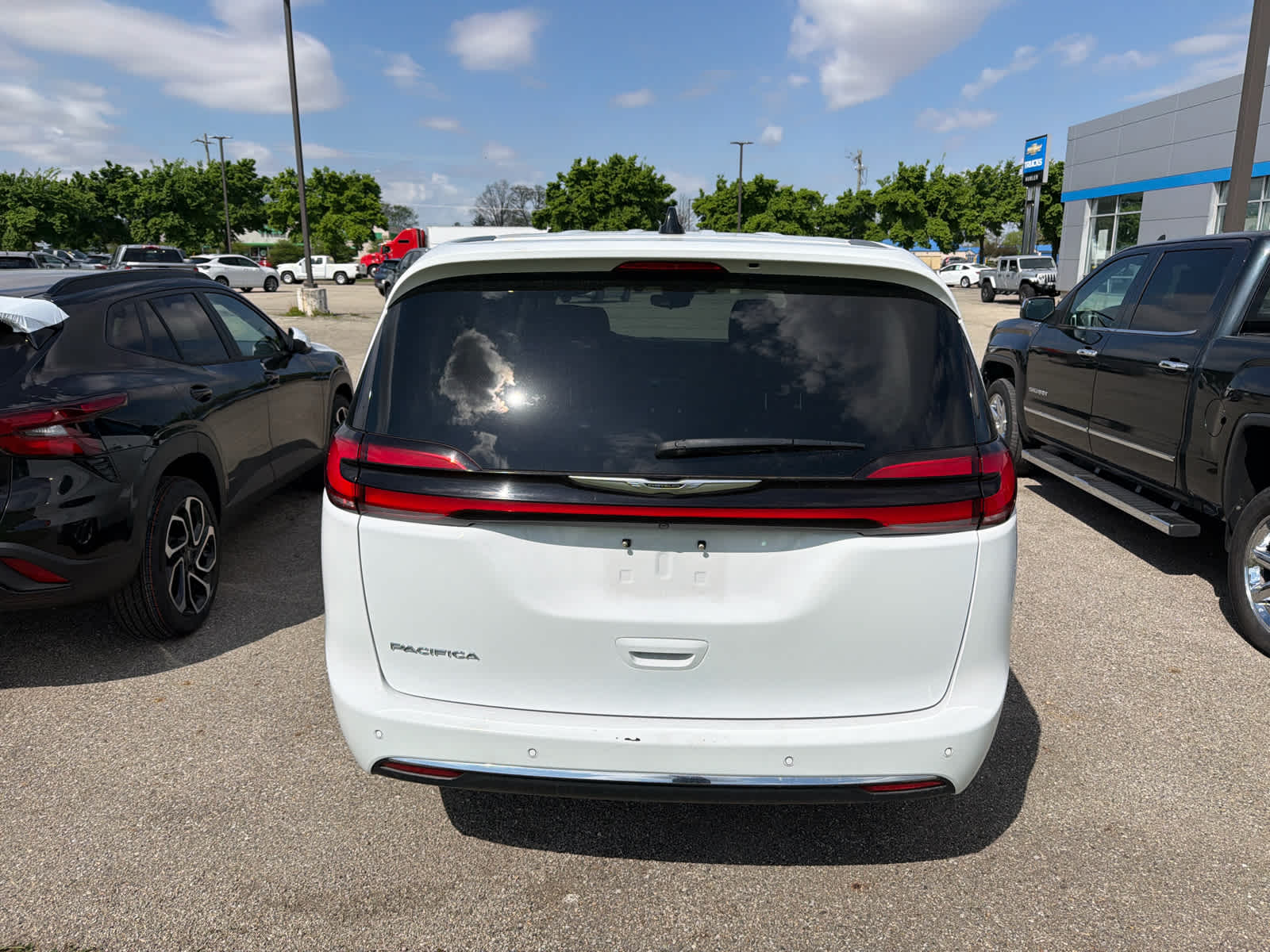 2024 Chrysler Pacifica Touring L