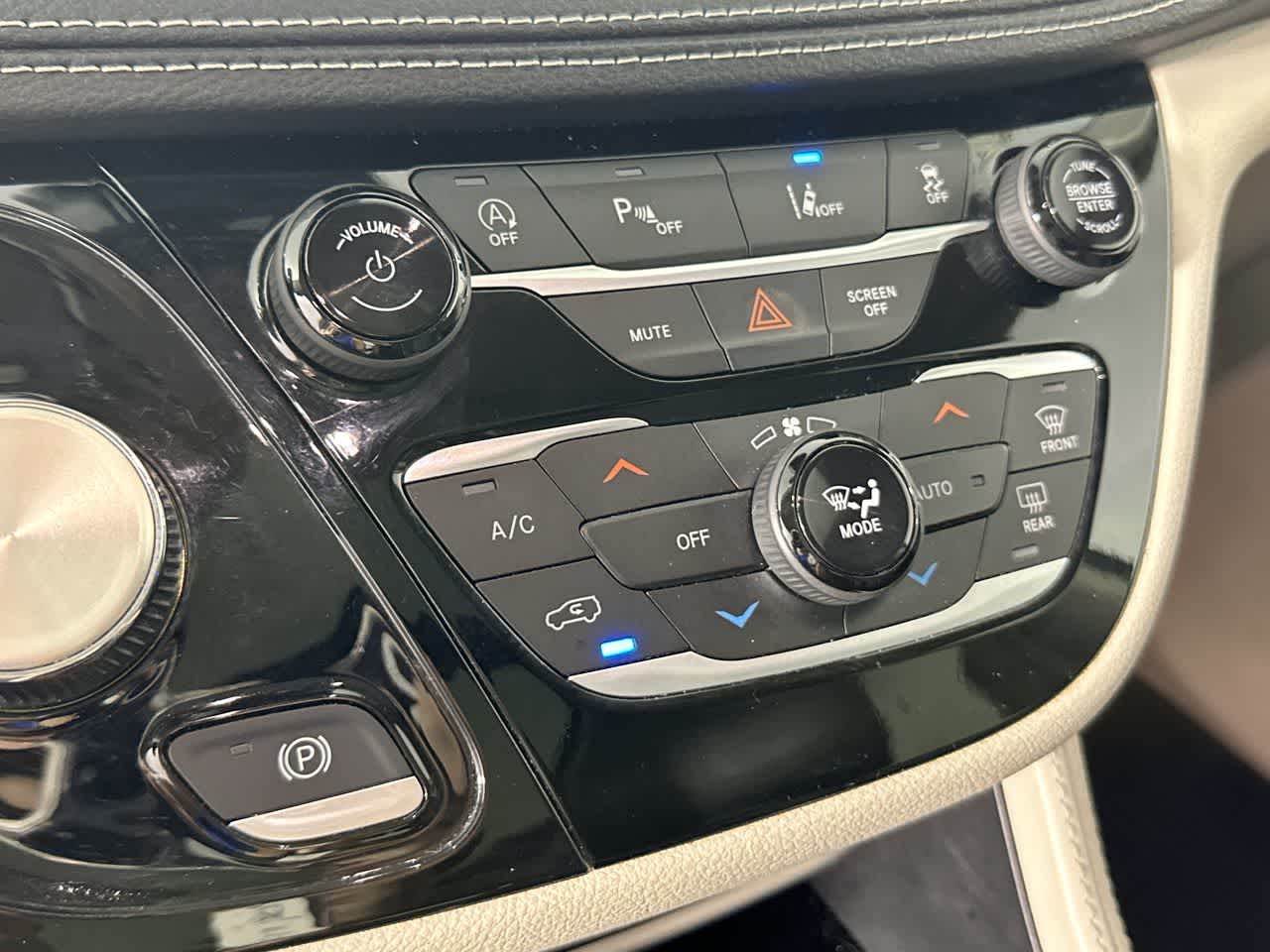 2023 Chrysler Pacifica Limited