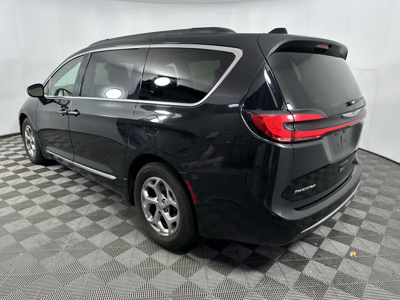 2023 Chrysler Pacifica Limited