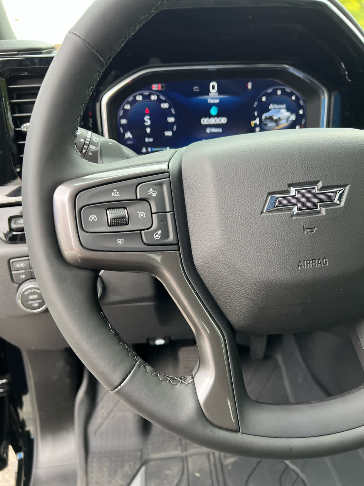 2024 Chevrolet Silverado 1500 LTZ